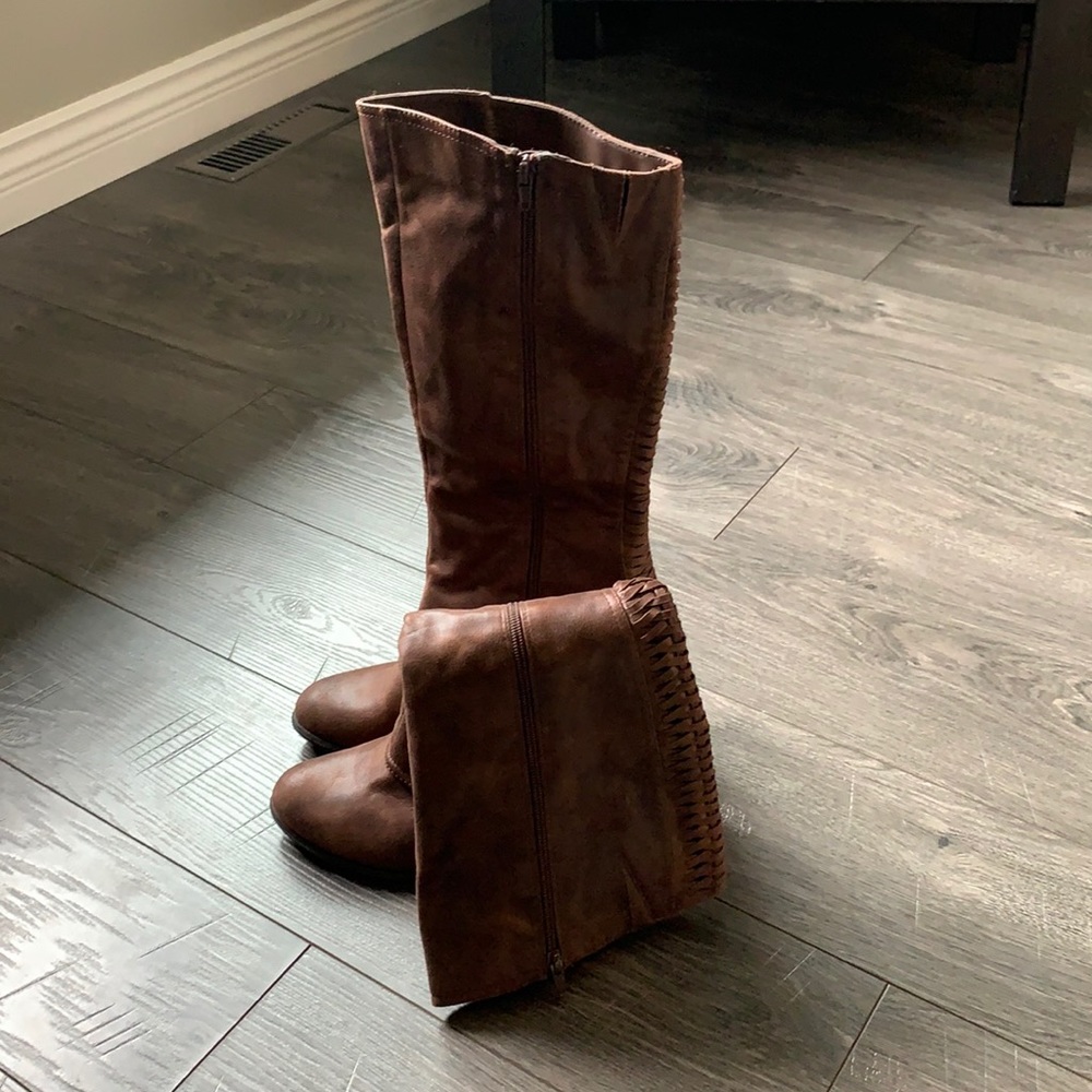 Fergalicious boots, size 10, brown
